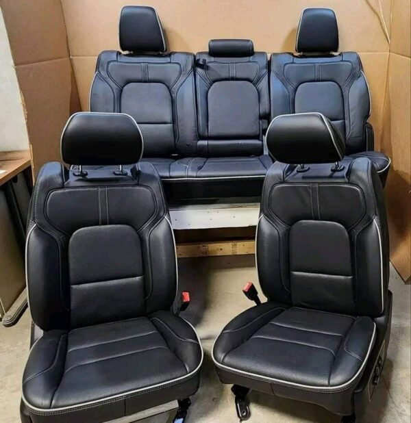 Dodge RAM 1500 Seats