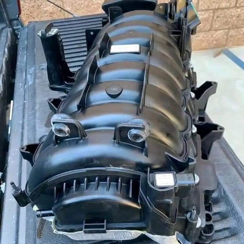 Hemi intake manifold