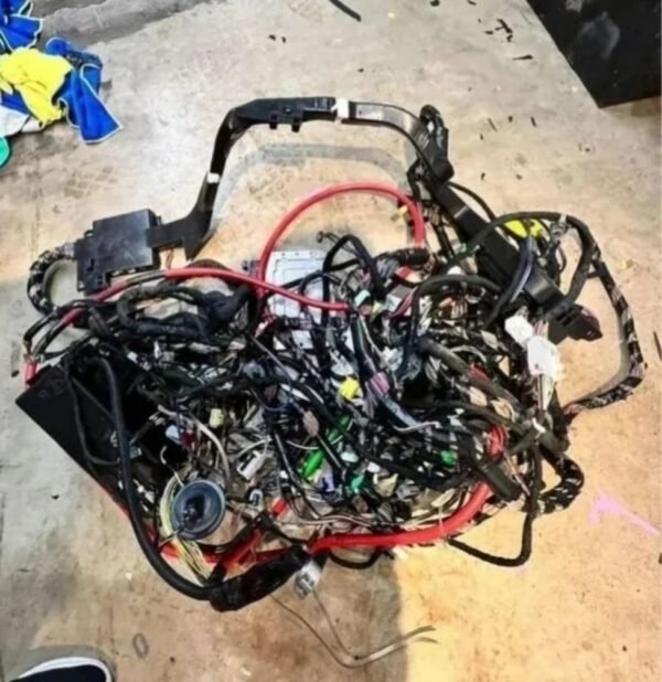 Challenger scatpack body harness fuse box